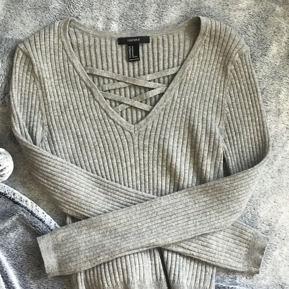 Forever 21 shirt/sweater
